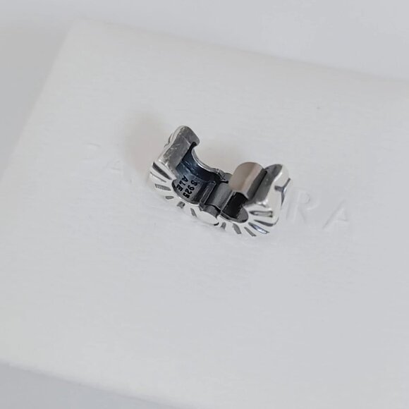 Pandora Heart Pattern Clip Charm Pendant S925 Silver with box - Picture 4 of 6